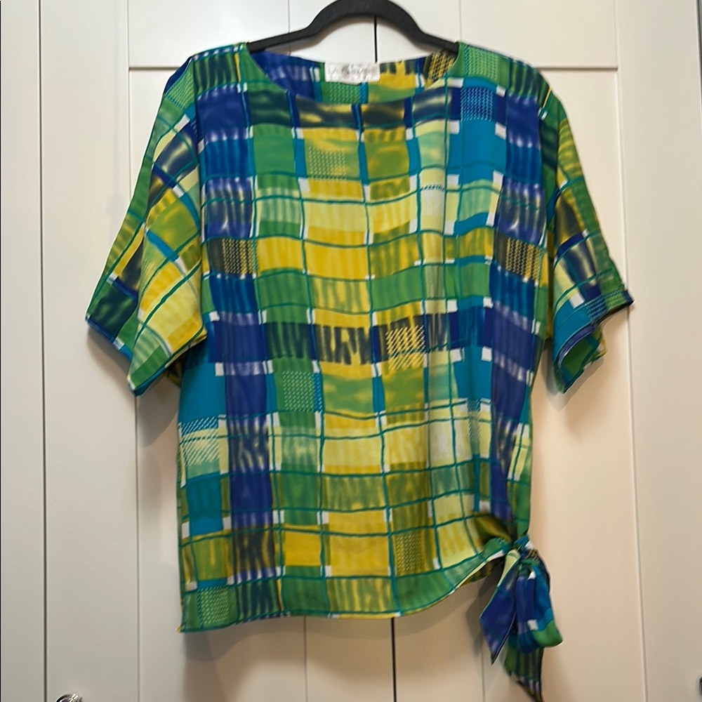 Colorful Plaid Abstract Women's Top With Side Bow Tie Accent Sz LG